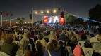 Ein großes, herzliches Treffen zwischen Brüdern und Schwestern von zwei kommunistischen Parteien, von zwei Völkern