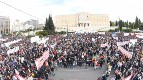 Überwältigende Demonstration von Zehntausenden Menschen in Athen